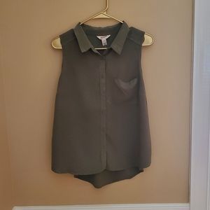 Button up tank